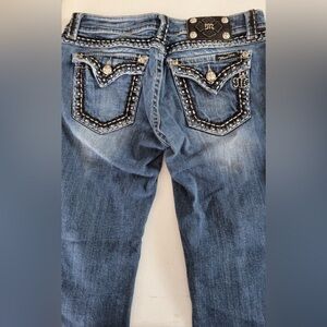 Miss Me Easy Capri. Size 27